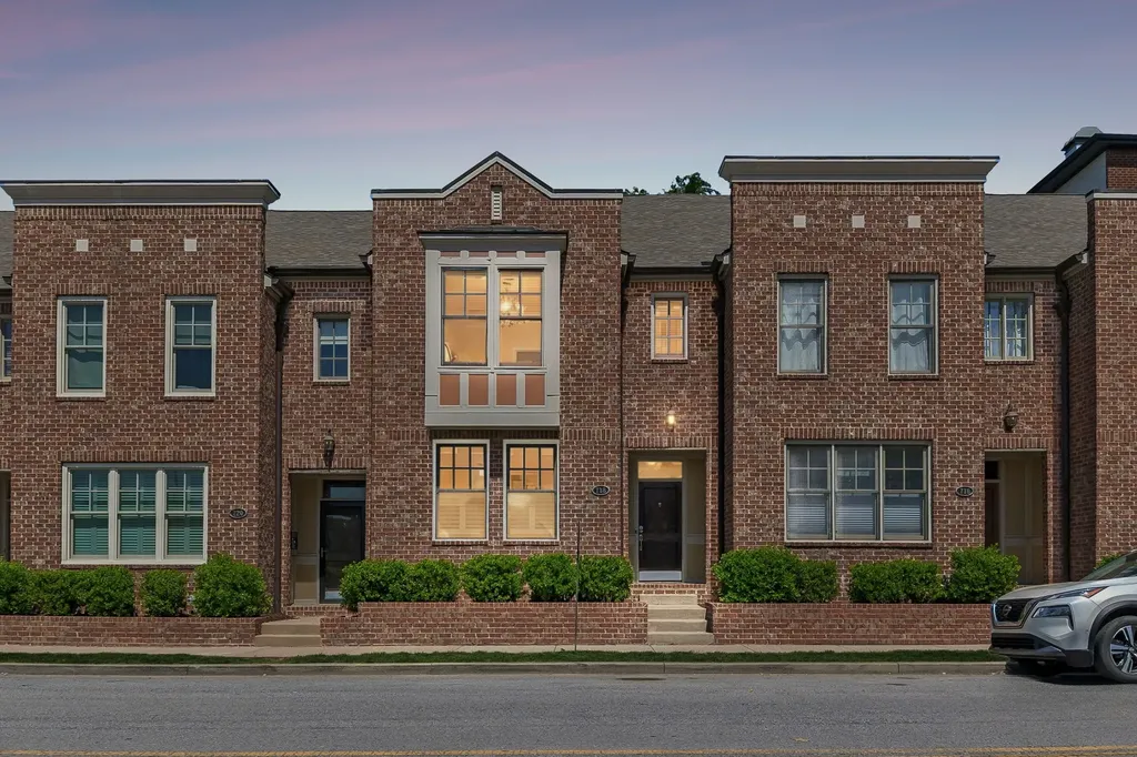 718 4th Ave, N Nashville TN 37219