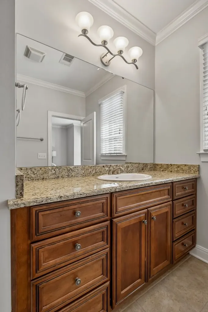 718 4th Ave, N Nashville TN 37219