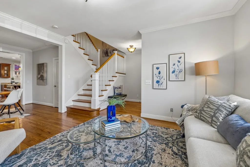 718 4th Ave, N Nashville TN 37219