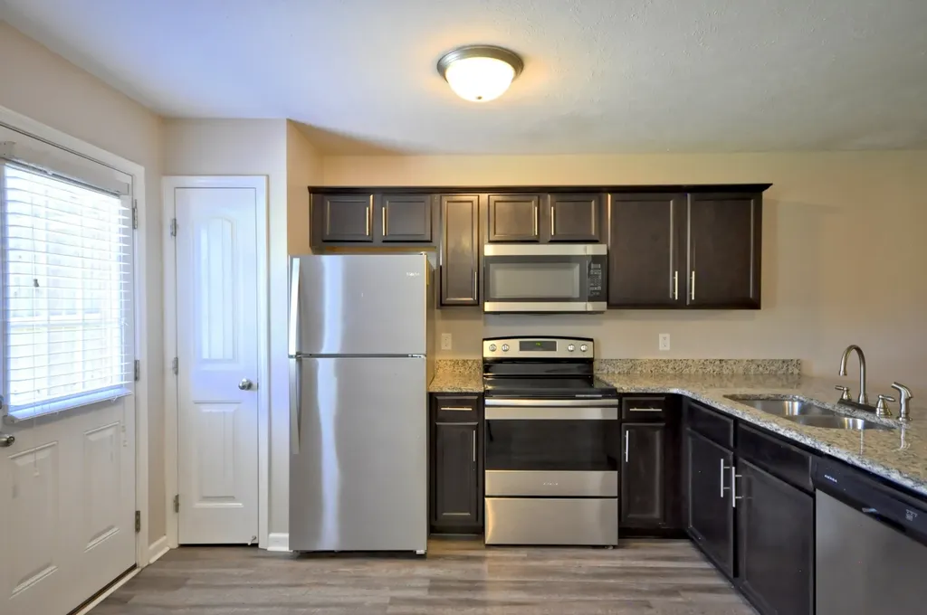 121 Melbourne Drive Clarksville TN 37043