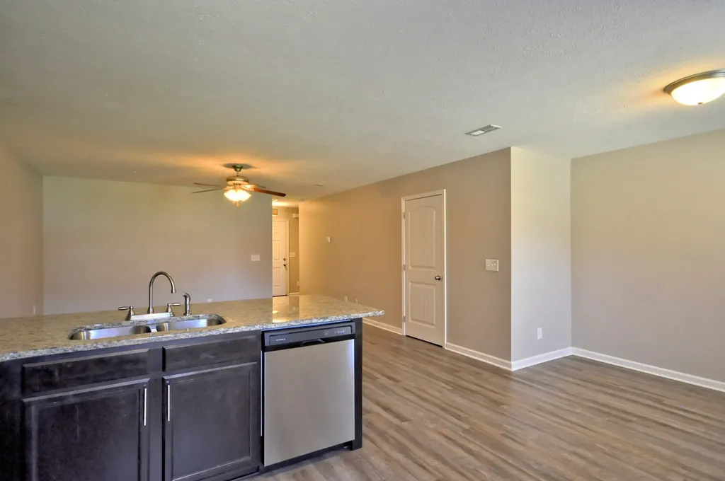 121 Melbourne Drive Clarksville TN 37043