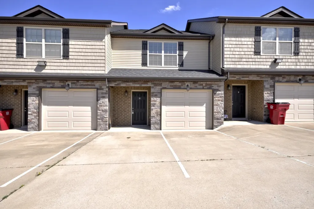 121 Melbourne Drive Clarksville TN 37043