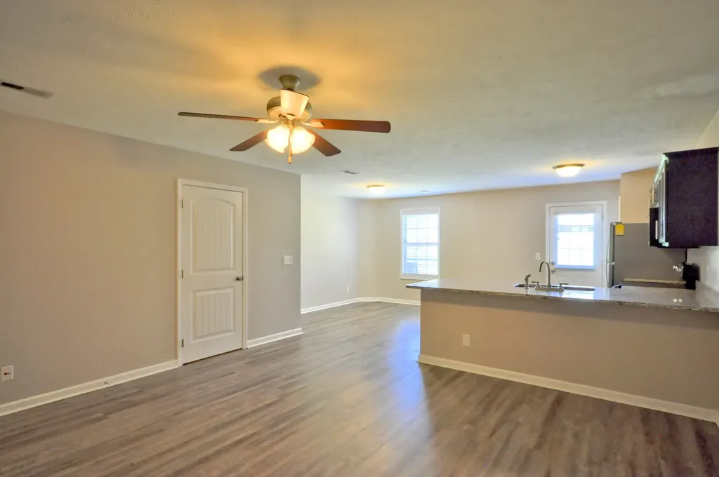 121 Melbourne Drive Clarksville TN 37043