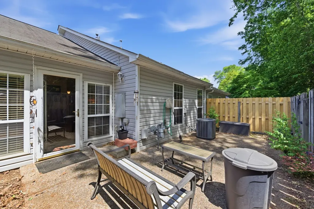 3911 Dodson Chapel Road Hermitage TN 37076