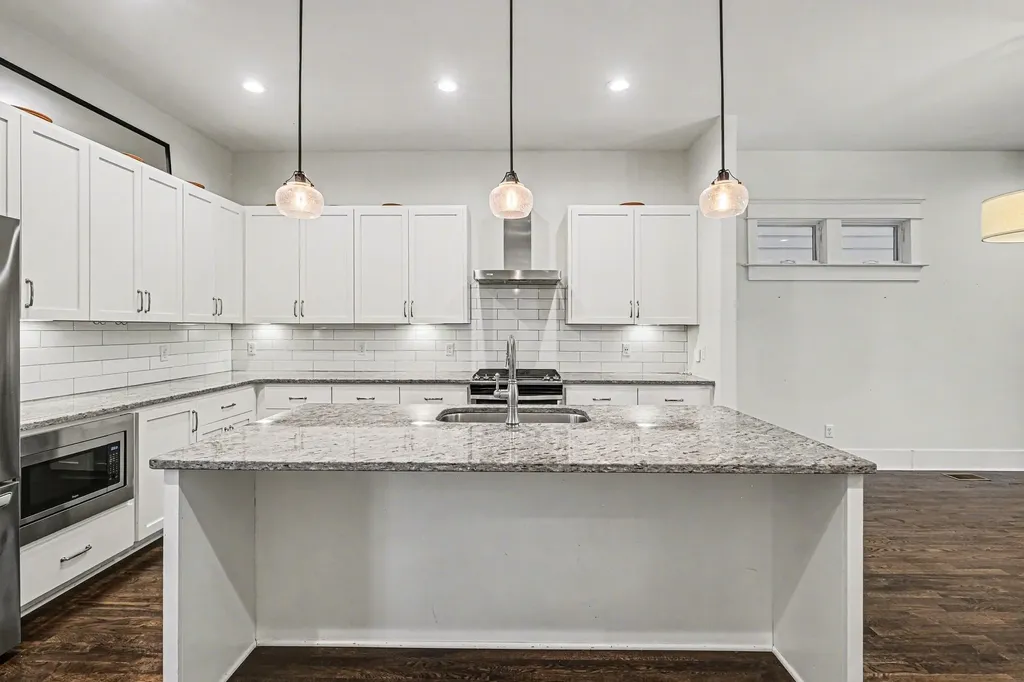 1819 Mcewen Avenue Nashville TN 37206