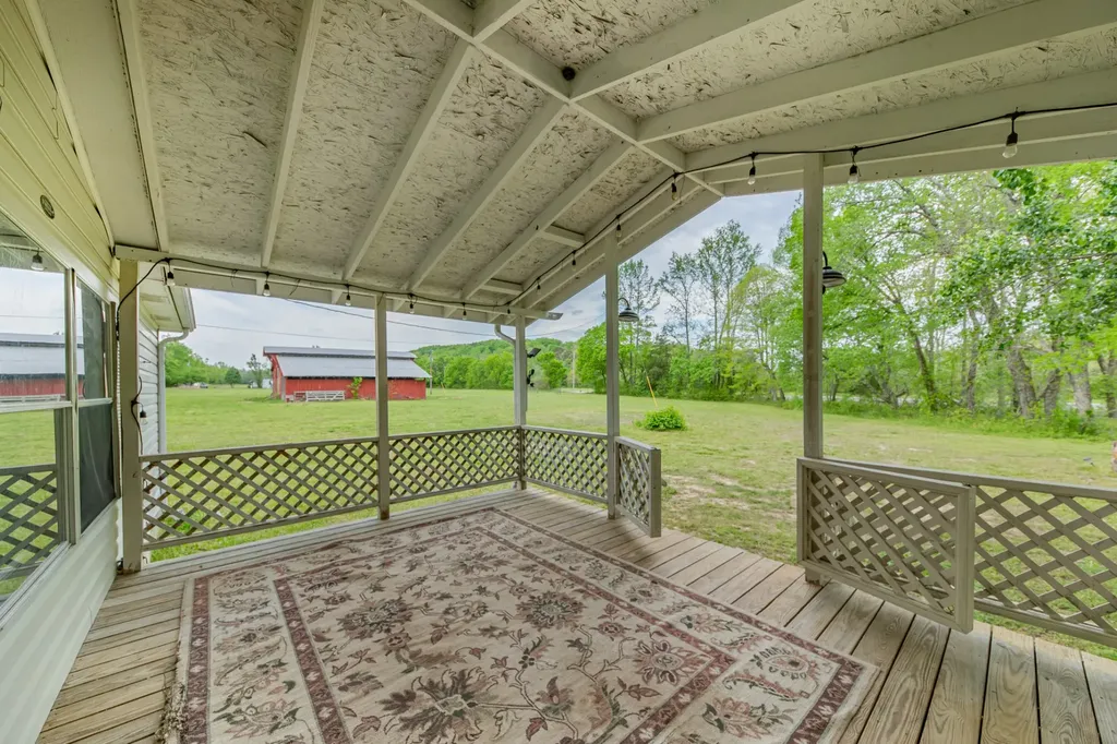 1895 Highway 48 S Centerville TN 37033