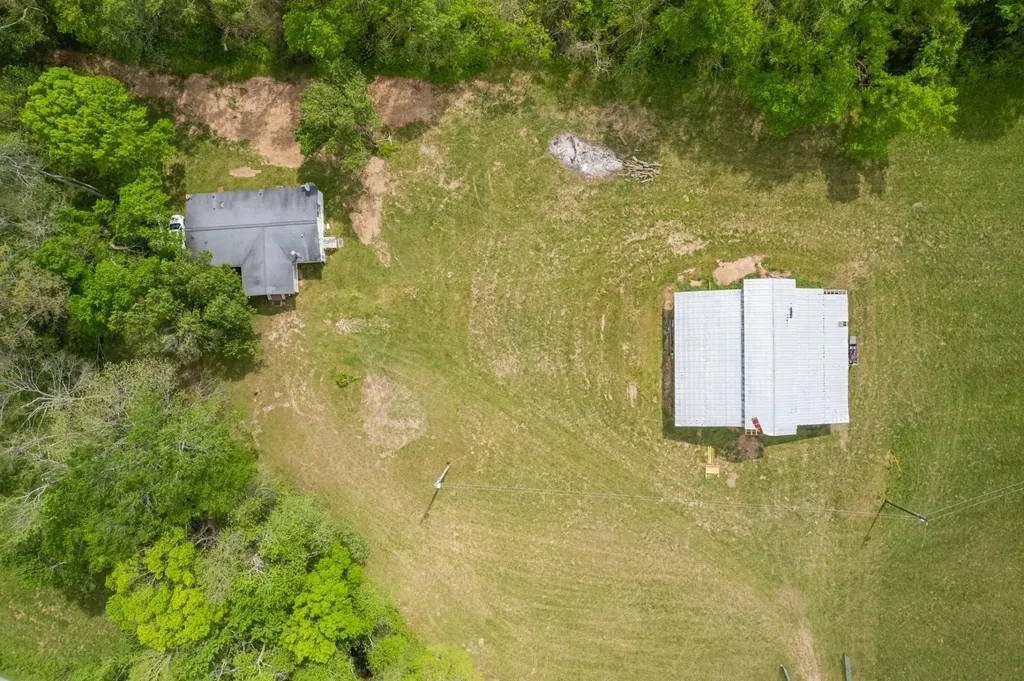 1895 Highway 48 S Centerville TN 37033