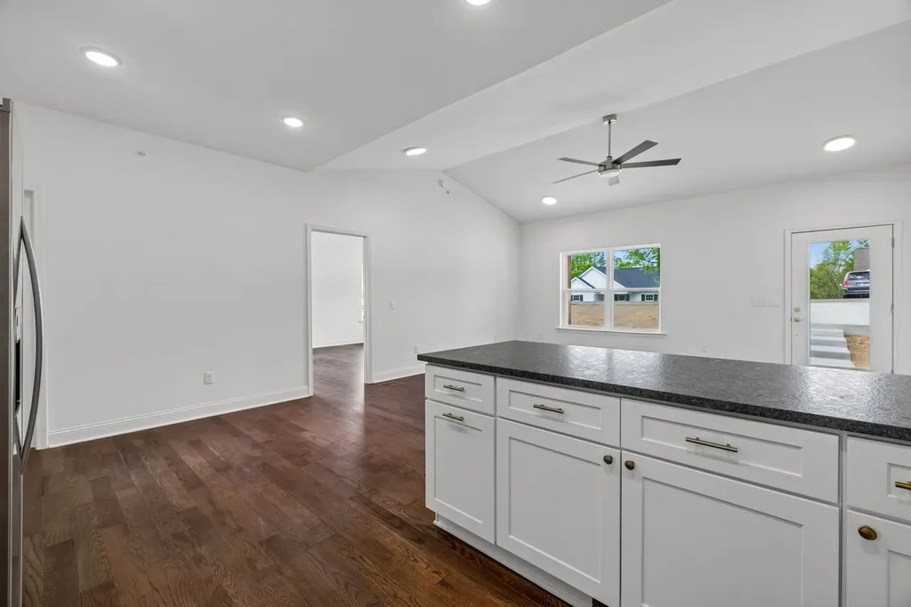 553 Skyview Drive Ashland City TN 37015