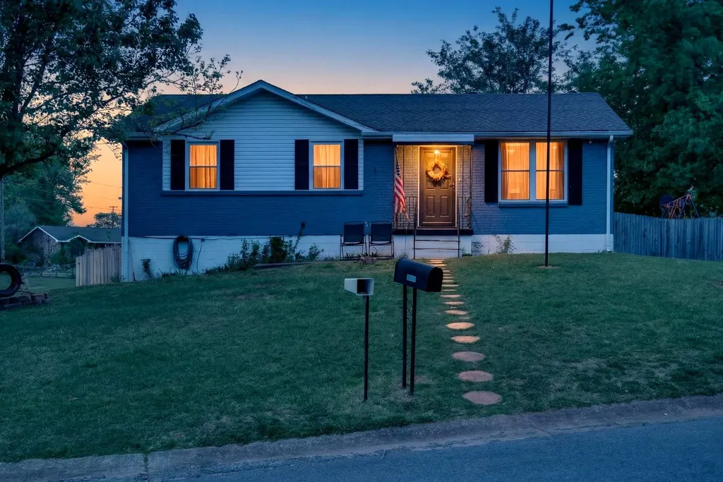 1593 Boxcroft Court Clarksville TN 37042
