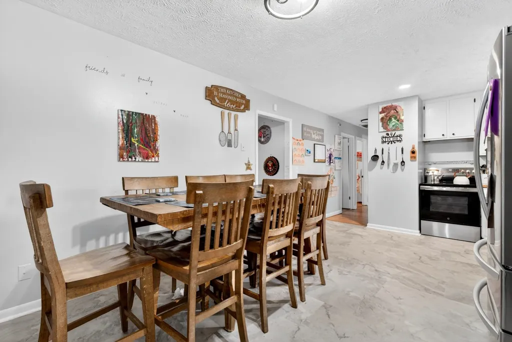 1593 Boxcroft Court Clarksville TN 37042