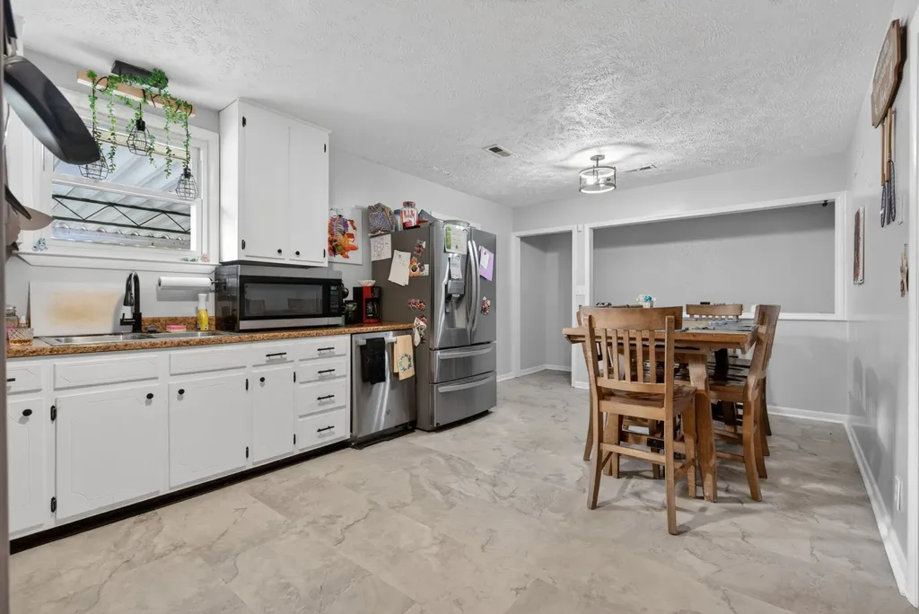1593 Boxcroft Court Clarksville TN 37042