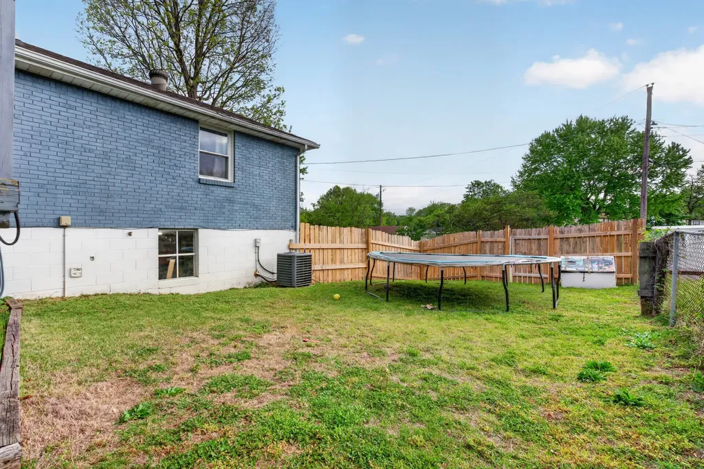 1593 Boxcroft Court Clarksville TN 37042
