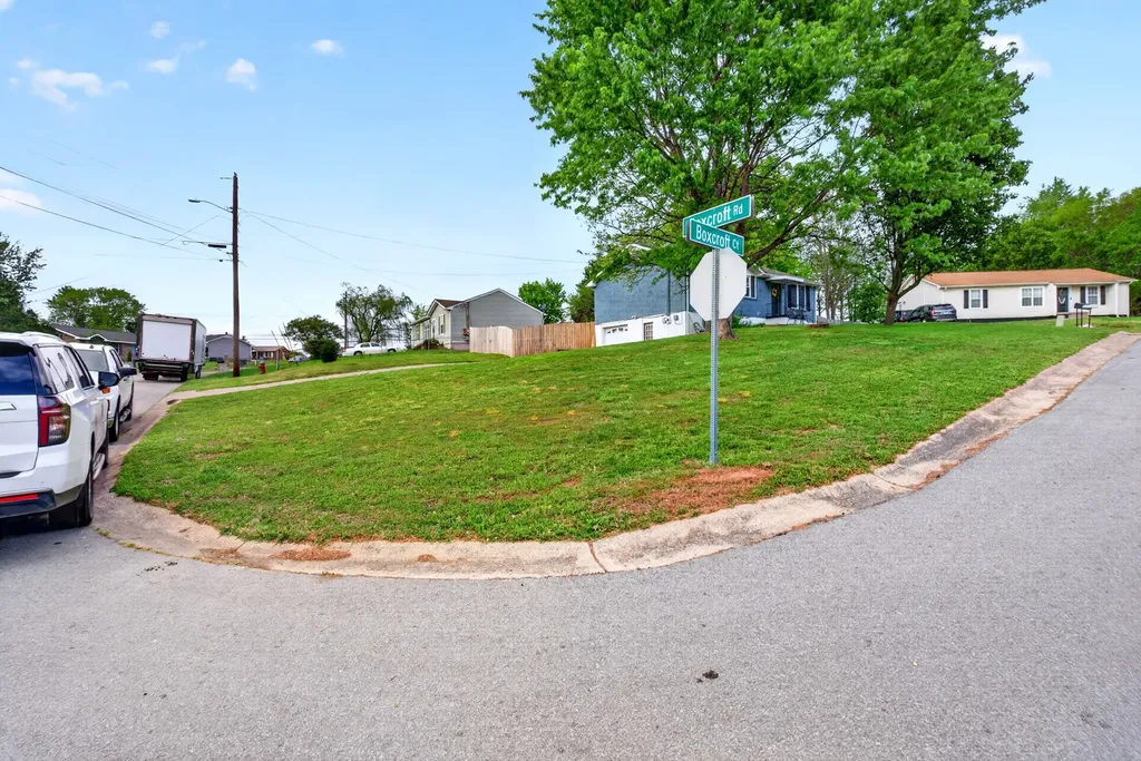 1593 Boxcroft Court Clarksville TN 37042