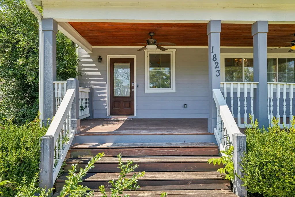 1823 3rd Ave, N Nashville TN 37208