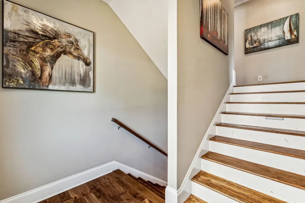 1823 3rd Ave, N Nashville TN 37208