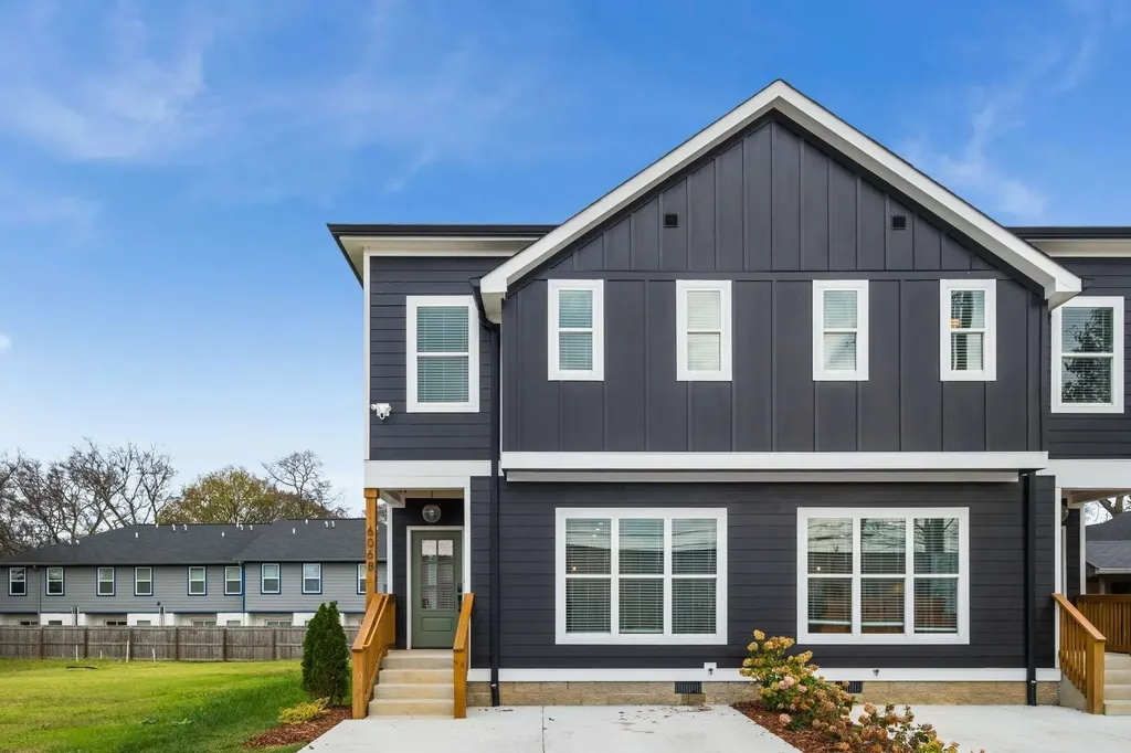 606B 41st Ave, N Nashville TN 37209