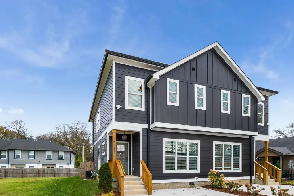 606B 41st Ave, N Nashville TN 37209