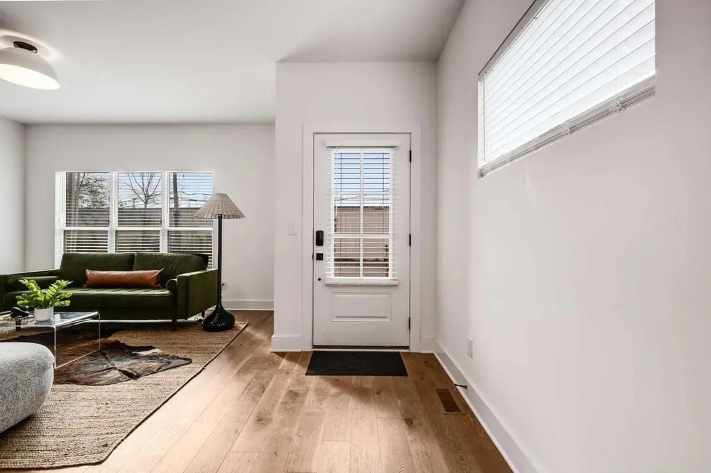 606B 41st Ave, N Nashville TN 37209
