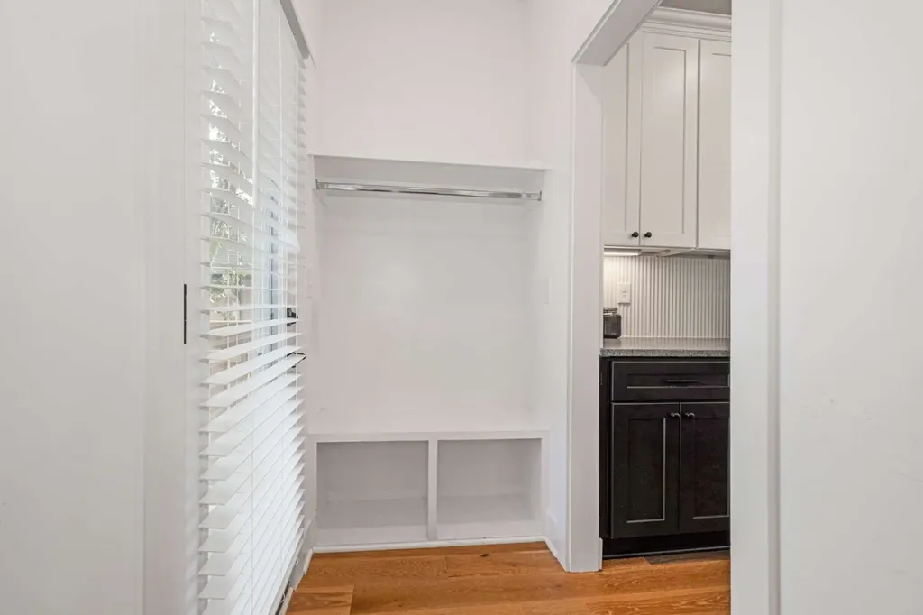 606A 41st Ave, N Nashville TN 37209