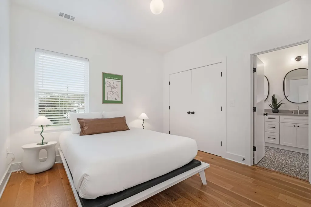 606A 41st Ave, N Nashville TN 37209