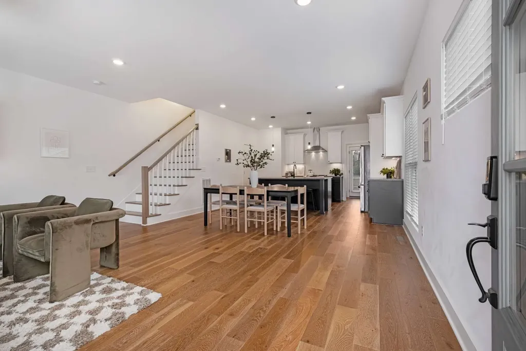 606A 41st Ave, N Nashville TN 37209