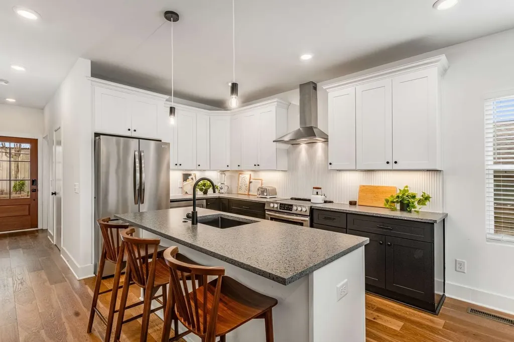 600B 41st Ave, N Nashville TN 37209