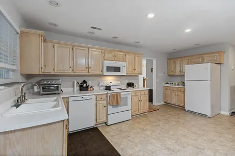 2427 Queens Lace Trail Chattanooga TN 37421