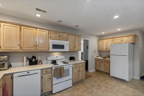 2427 Queens Lace Trail Chattanooga TN 37421