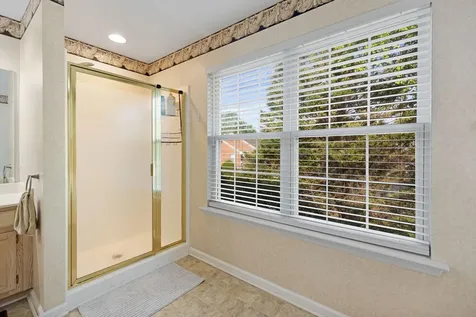 2427 Queens Lace Trail Chattanooga TN 37421