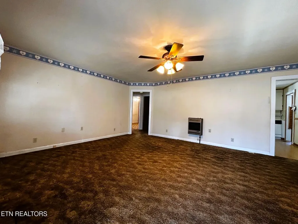 331 Louisiana Avenue Etowah TN 37331