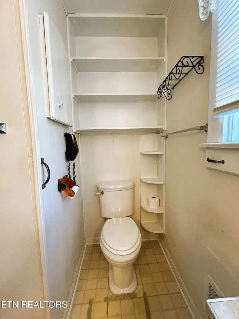331 Louisiana Avenue Etowah TN 37331