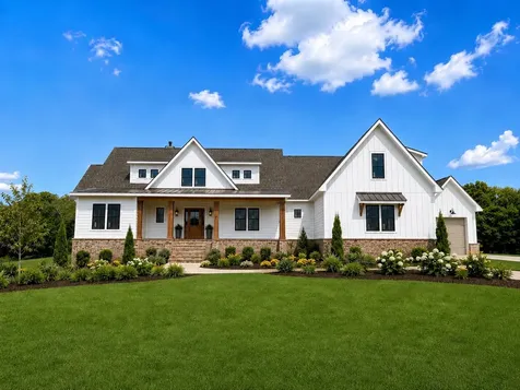 8704 Iron Willow Pass Eagleville TN 37060