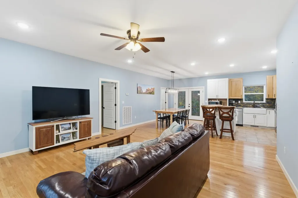 4310 Surji Circle Centerville TN 37033