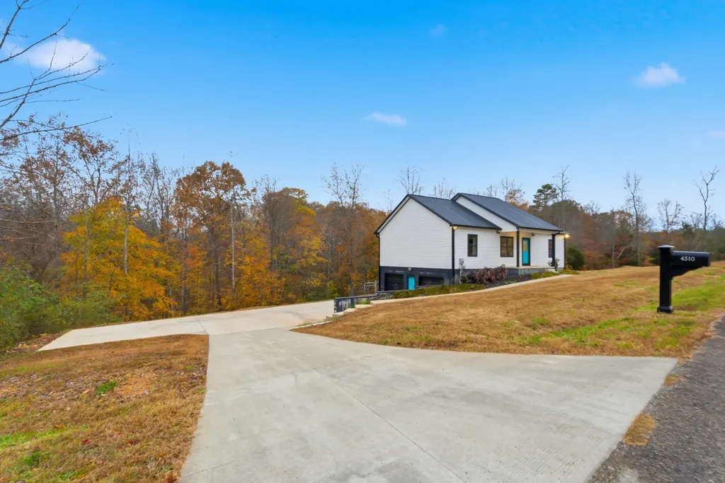4310 Surji Circle Centerville TN 37033