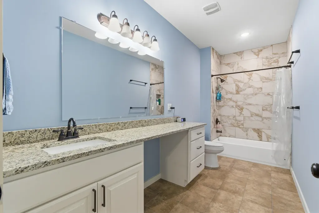4310 Surji Circle Centerville TN 37033