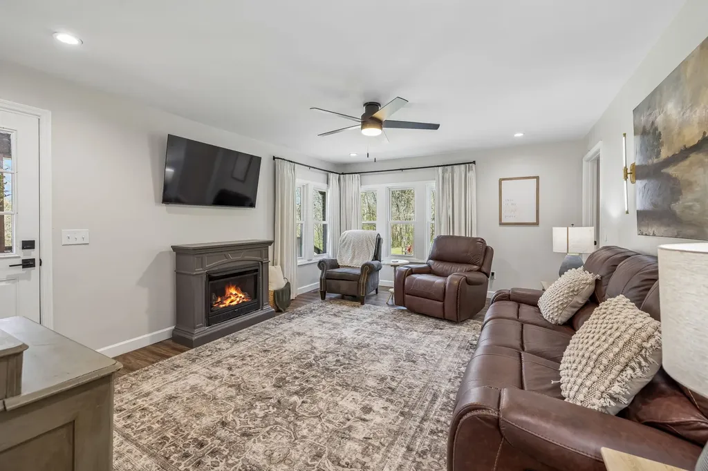 126 Rogers Road Gordonsville TN 38563