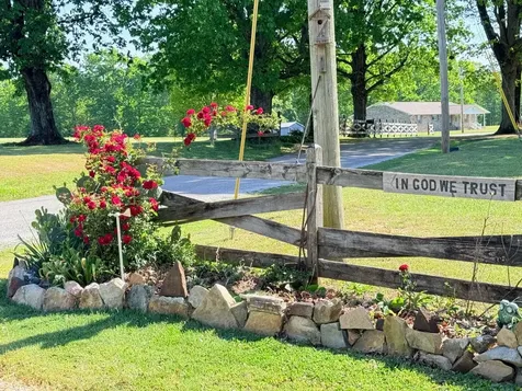 392 Hardbarger Road Monteagle TN 37356