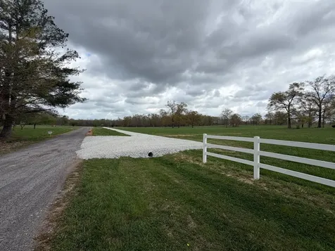 15 Ledford Mill Lane Normandy TN 37360