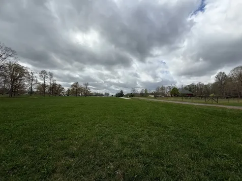 10 Ledford Mill Lane Normandy TN 37360