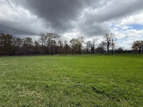 10 Ledford Mill Lane Normandy TN 37360