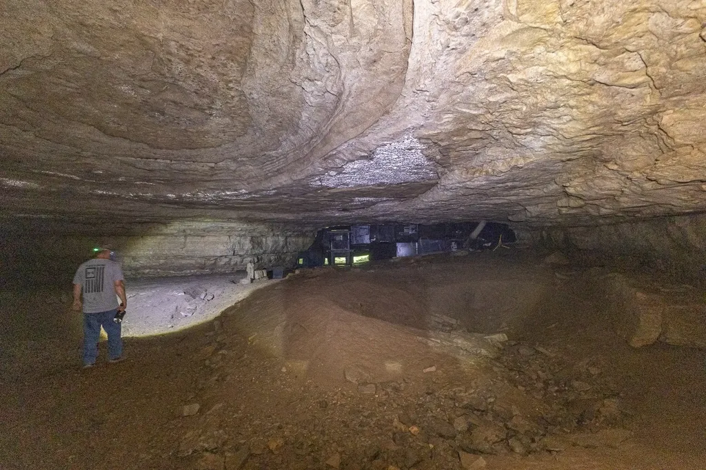 0 Cavern Bunker Shelbyville TN 37160