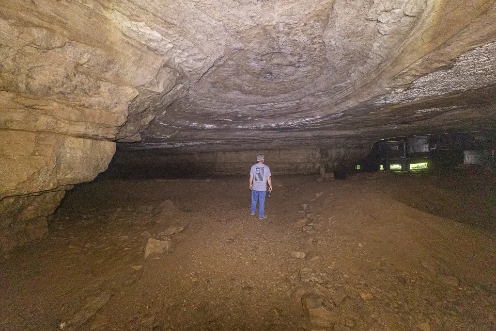 0 Cavern Bunker Shelbyville TN 37160