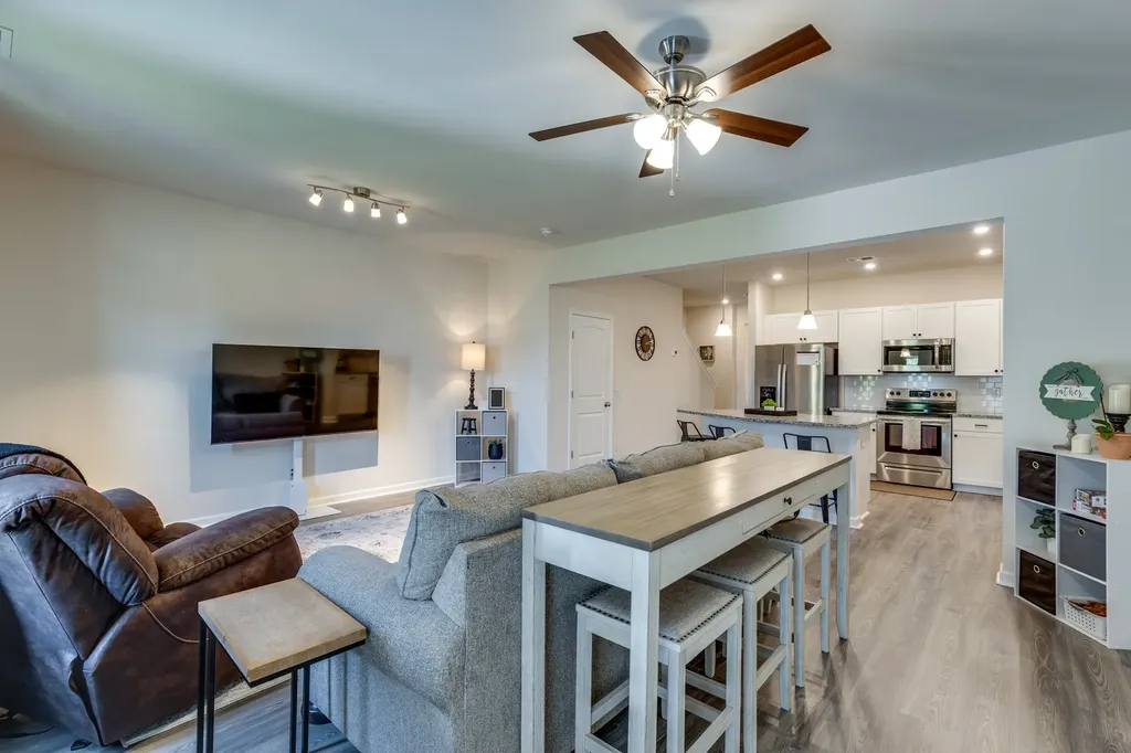 2635 Sherman Way Columbia TN 38401