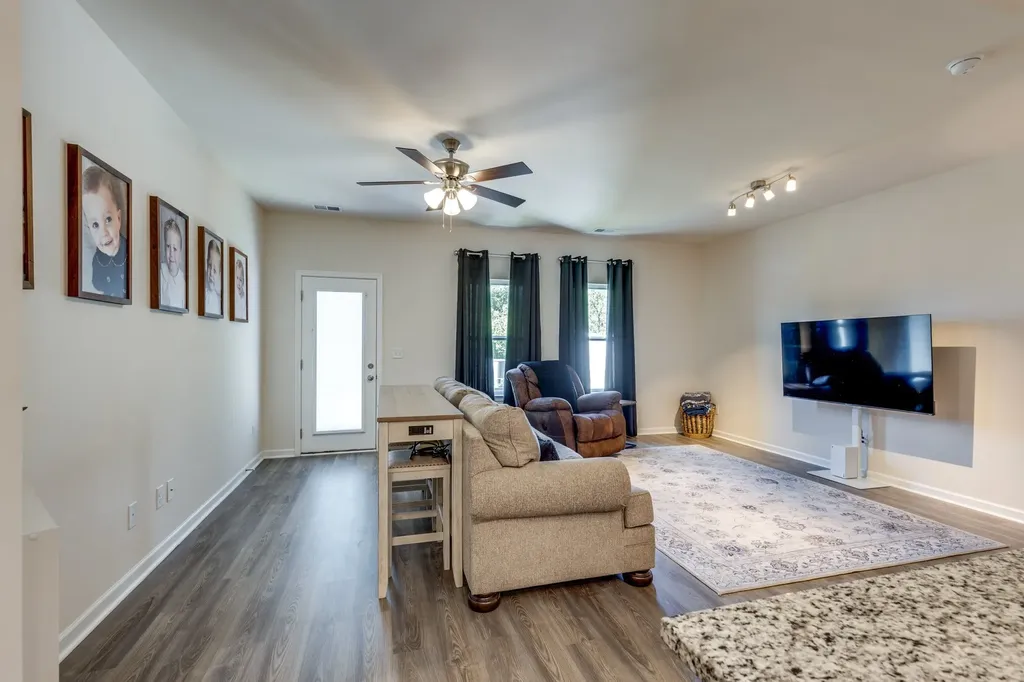 2635 Sherman Way Columbia TN 38401