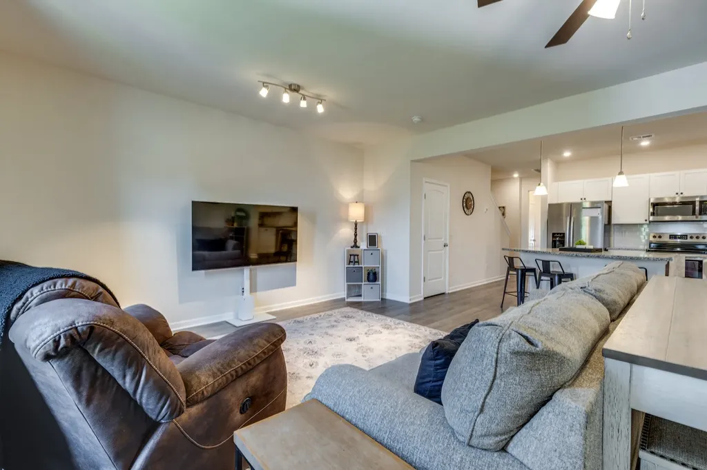 2635 Sherman Way Columbia TN 38401