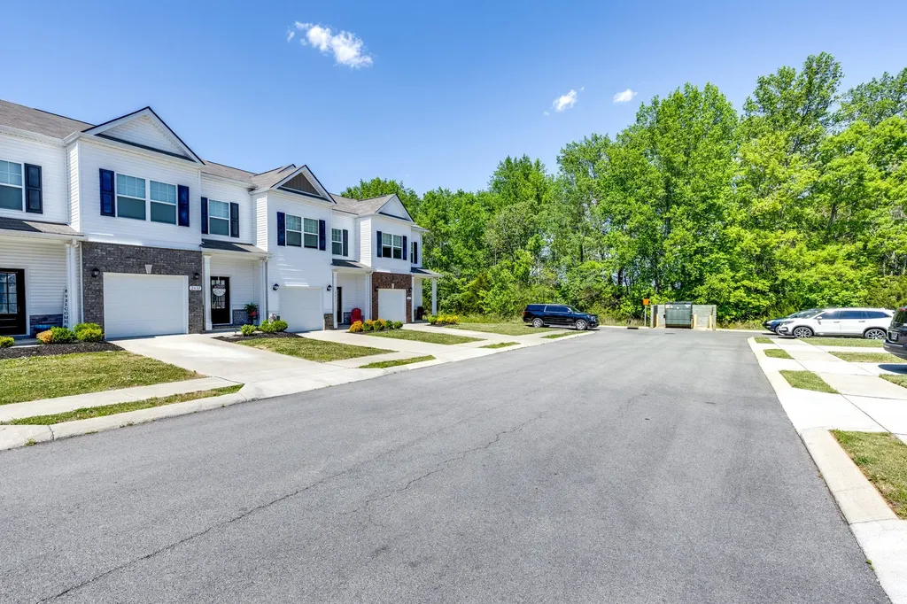 2635 Sherman Way Columbia TN 38401