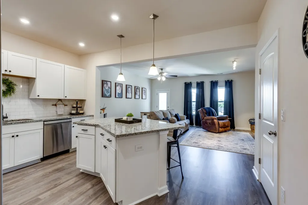 2635 Sherman Way Columbia TN 38401
