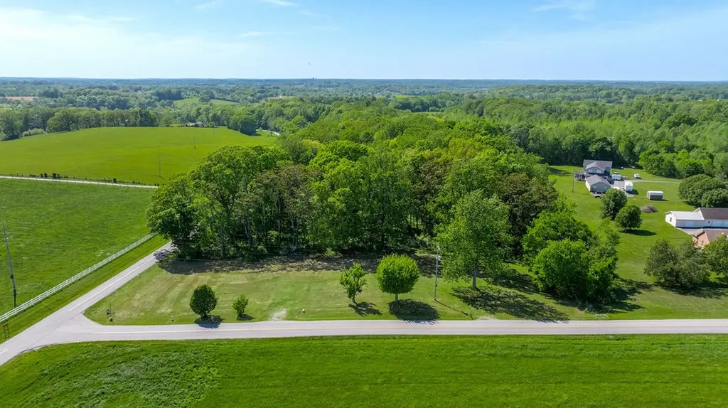 101 Riggs Road Portland TN 37148