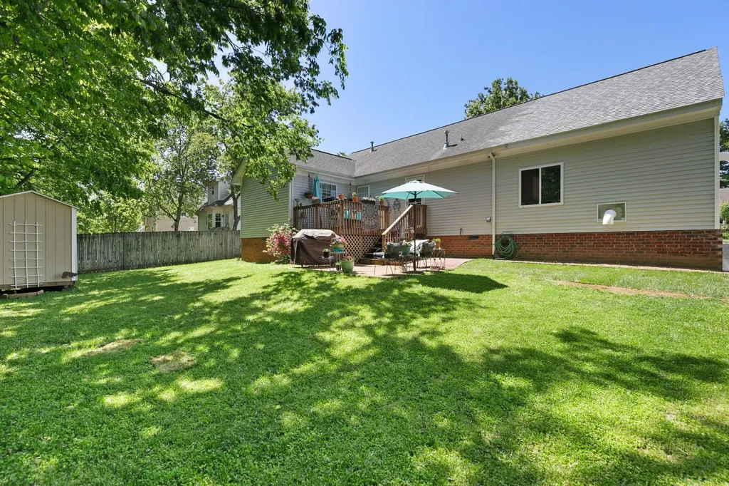 1129 Mcdonough Circle Thompsons Station TN 37179