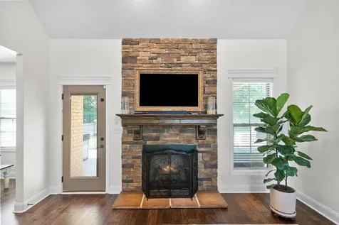 251 Harrowgate Drive Clarksville TN 37043